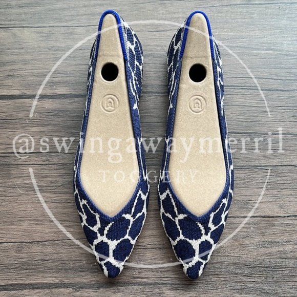 Rothy's Shoes - Like New! Rothy’s Indigo Giraffe Points!